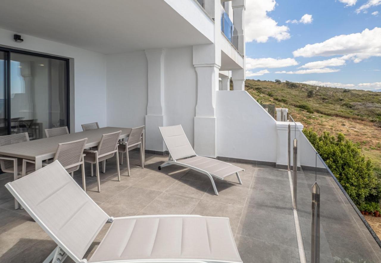 Blue Suite 2389 Sea Views Манилва Экстерьер фото