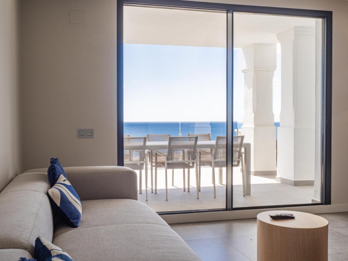 Blue Suite 2389 Sea Views Манилва Экстерьер фото