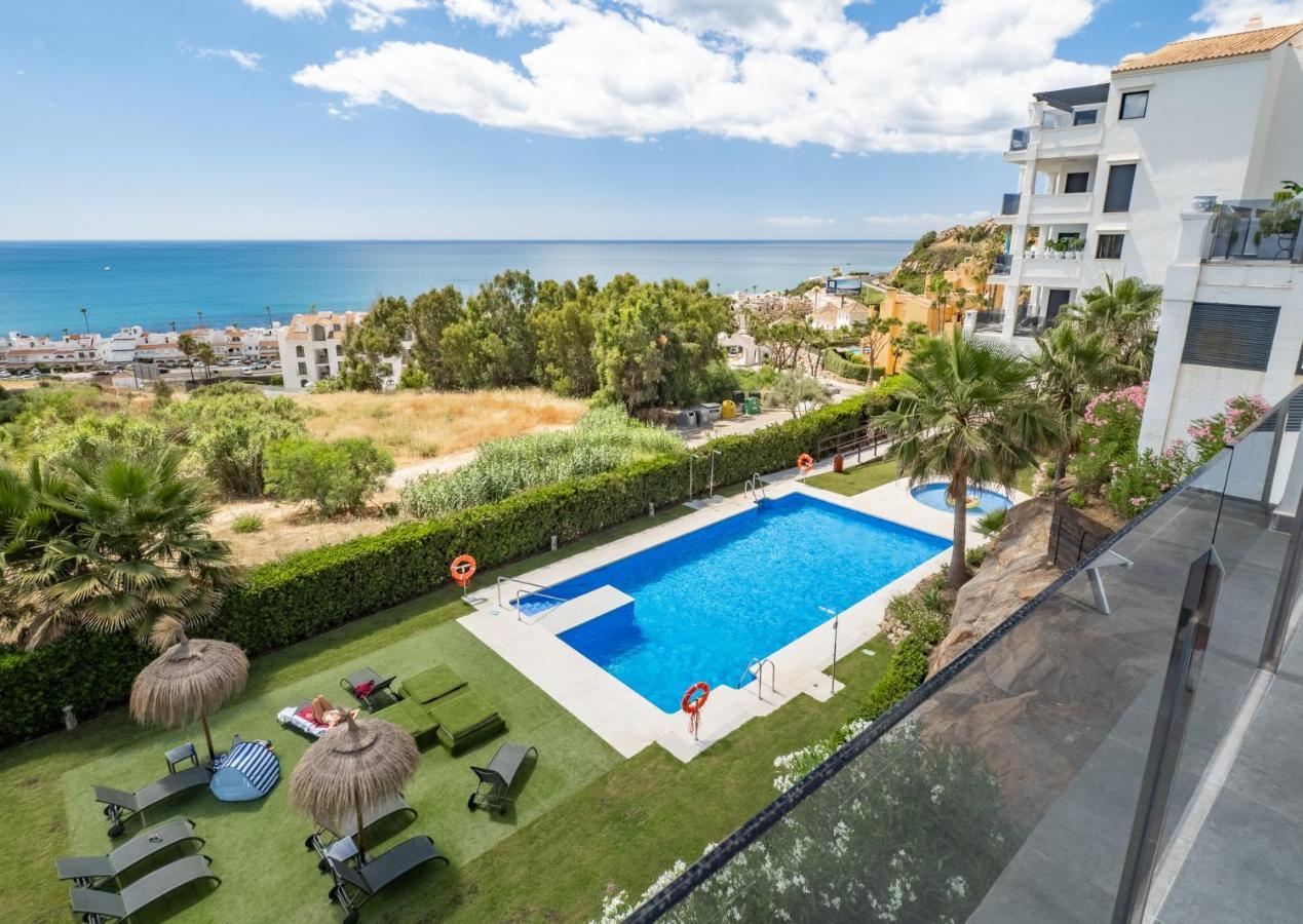 Blue Suite 2389 Sea Views Манилва Экстерьер фото